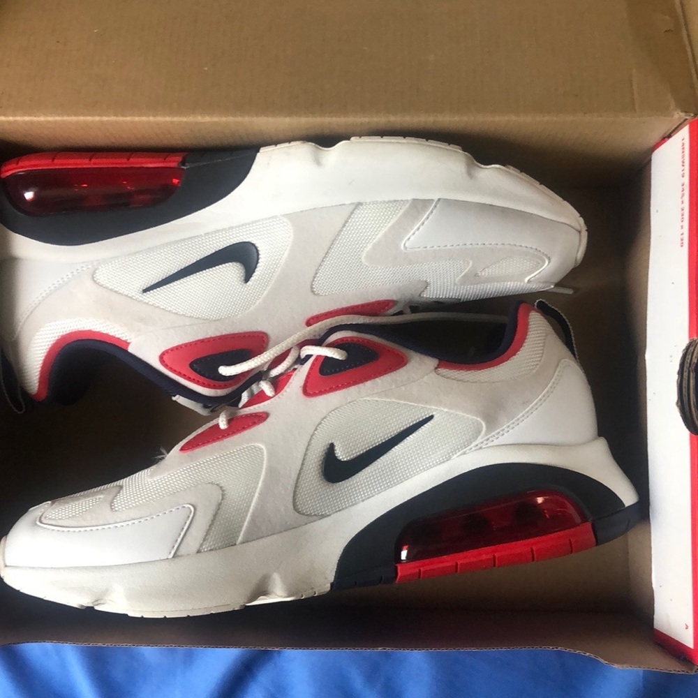 Nike Air Max 200
